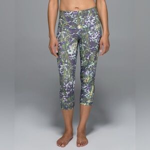 Lululemon Wunder Under Crop II *Full-On Luxtreme Floral Sport White Multi